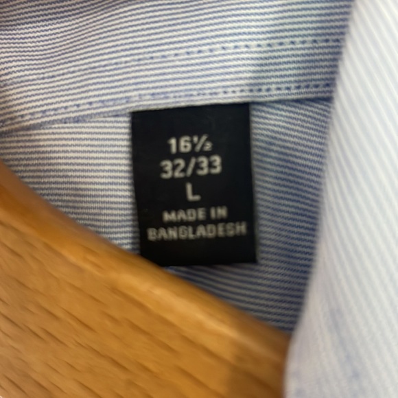 Tommy Hilfiger bl/wh button down size 16.5 neck/32/33 length. Slim fit. - Picture 3 of 6